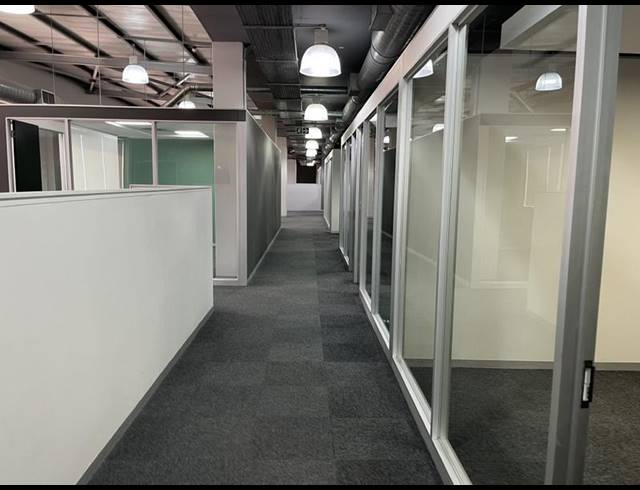 BUSINESS PROPERTY TO RENT IN NORTHGATE ISLAND